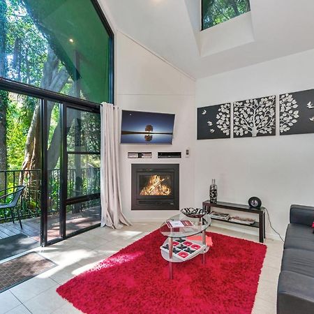 Chalet On Gallery Walk - King Bed, Spa, Fireplace, Wifi & Netflix, Linger A While Mount Tamborine Zewnętrze zdjęcie