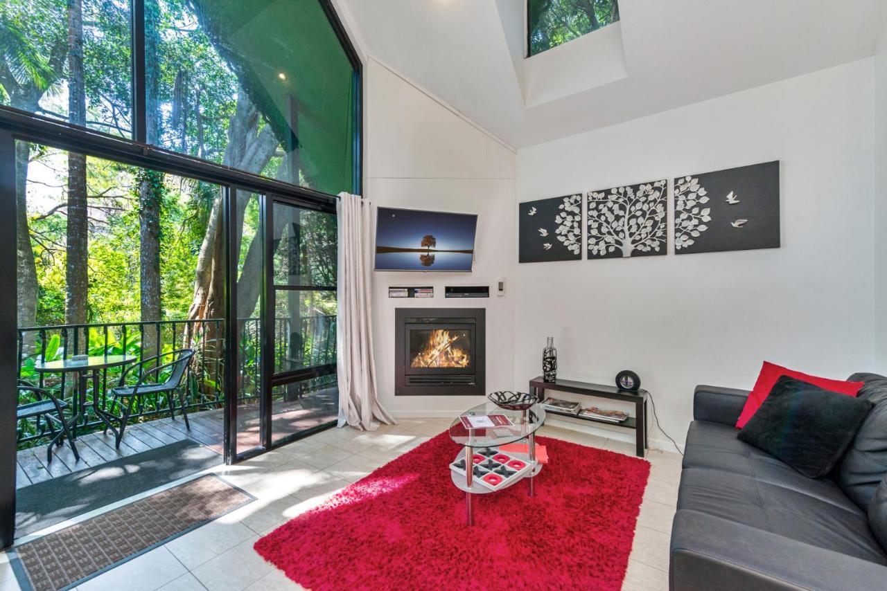 Chalet On Gallery Walk - King Bed, Spa, Fireplace, Wifi & Netflix, Linger A While Mount Tamborine Zewnętrze zdjęcie